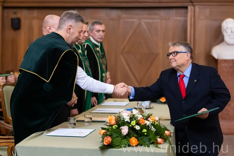 Dr. Nagy L&aacute;szl&oacute;